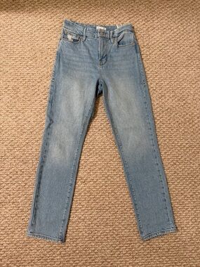 Good American Light Wash Mid-Rise Straight Jeans